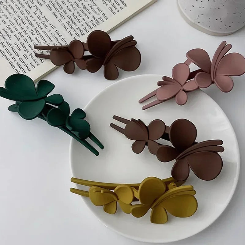Butterfly Hairpin Solid Color Acrylic Hair Clips Claw Duckbill Ponytail Styling Headwear Women Hair Accessories Fashion Barrette