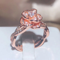 925 Sterling Silver InterTwined Three-Dimensional Rose Ring White Zircon Full Diamond close-up view