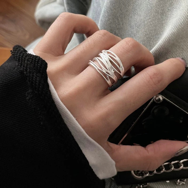VENTFILLE 925 Sterling Silver Rings INS Fashion Hip Hop Vintage Couples Hollow Lines Pun detail view
