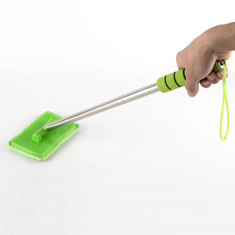 Windshield Water Scraping Telescopic Glass Wiper lifestyle view