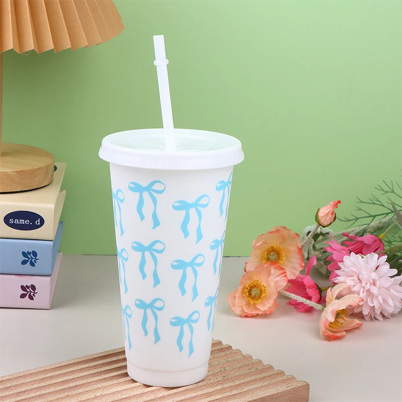 710ml Bow Reusable Party Cups With Straw Lid Coffee Juice Tea Cute Tumbler With Straw close-up view