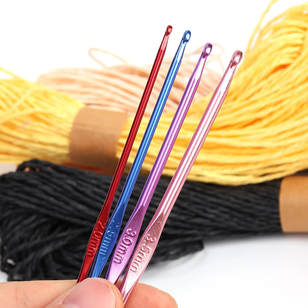 8pcs Metal Handle Crochet Hook Colorful Aluminum Knitting Needles Single Head Crochet close-up view