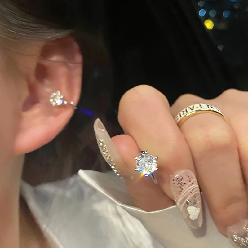 EVISPOL 2Pcs Fashion Gold Plated Claw Cubic Zirconia Clip Earrings For Women Fake Piercing Rings Car