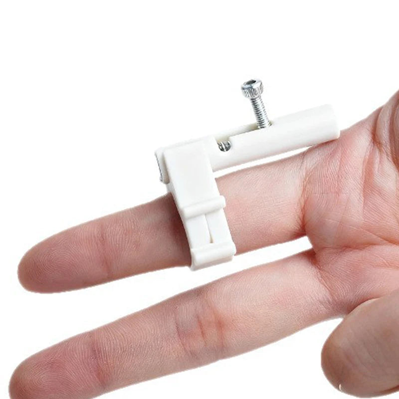 {MX} Fingertip Decompression Ring W/ 48 Pcs Plastic Marbles Game Toy Launcher Model Ke close-up view