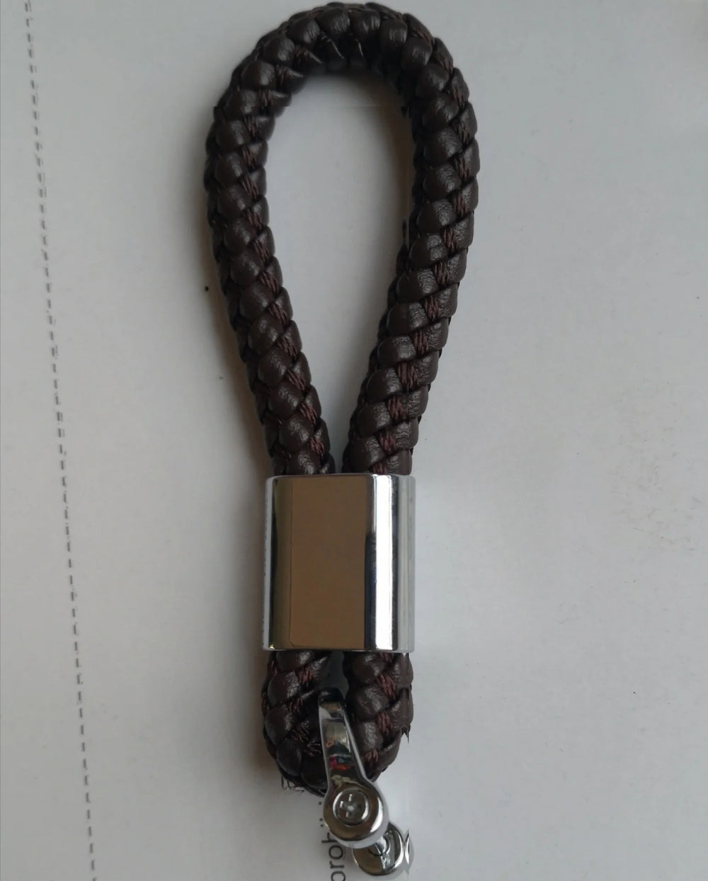 Detachable Leather Car Keychain | 360 Degree Rotating Metal Key Ring for Honda Audi BM close-up view