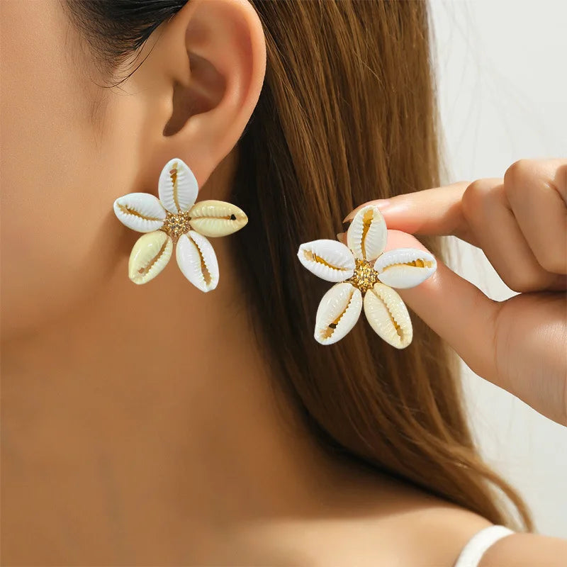 Bohemia Shell Stud Earring for Women Summer Beach Pearl Conch Drop Geometric Earring alternate view