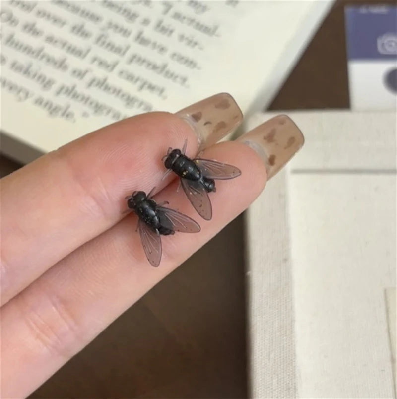 Funny Prank Flies Stud Earrings For Women Realistic Simulation Insect Small Fly Earrin close-up view