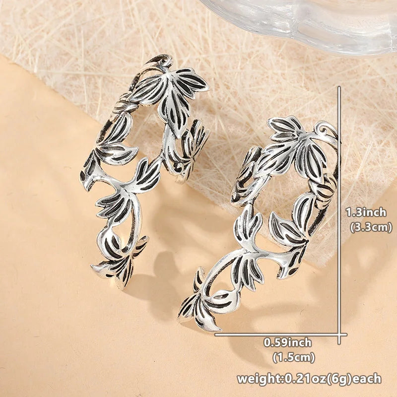 Bohemian Style Retro Leaf Shaped Ear Clips For Women Fashion Vine Shape Ear Clip Dail lifestyle view