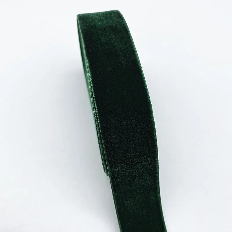 New 6-38mm Colour Single Face Line Velvet Ribbon for Bowknot Christmas Ribbon Party De close-up view