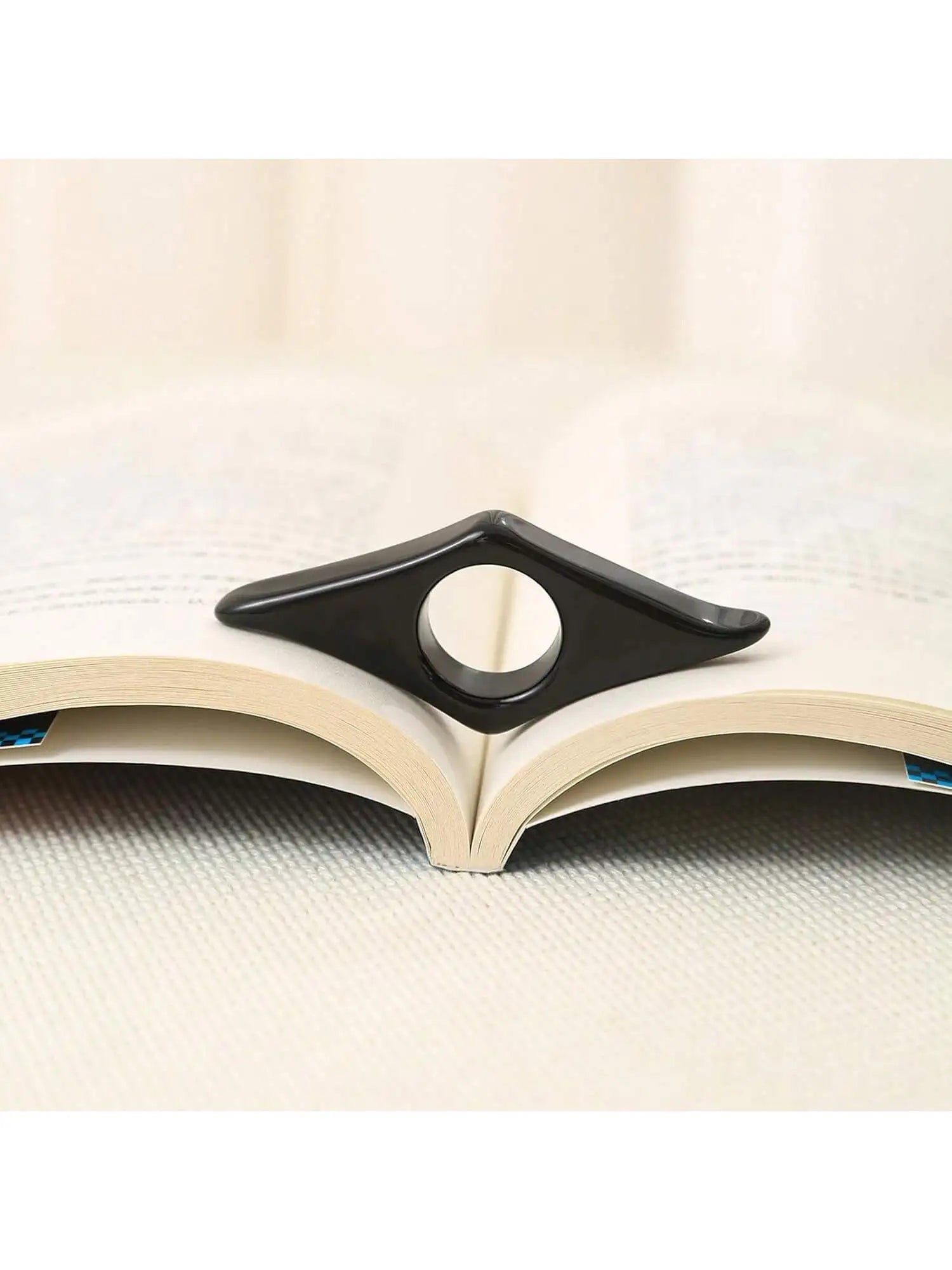 Transparent Acrylic Book Page Holder Thumb Book Holder Ring Book Opener Bookmark Read lifestyle view
