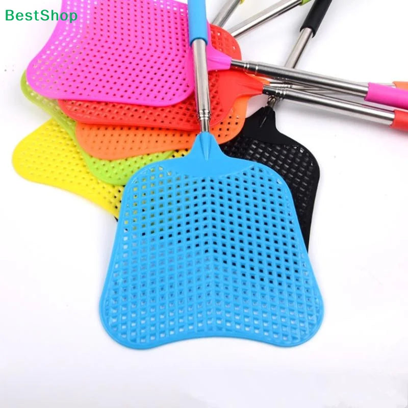 Retractable Fly Swatter | Adjustable Length Pest Control Tool close-up view