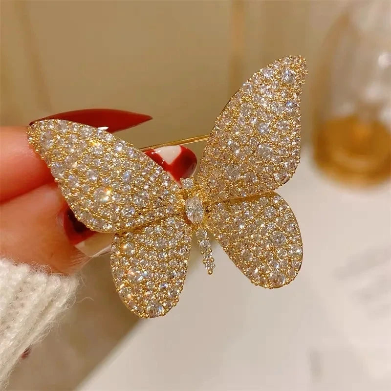 Retro Blue Crystal Big Waterdrop Pendant Brooch for Women Full of Rhinestone Brooch Pin Clothing Accessories Vintage Jewelry