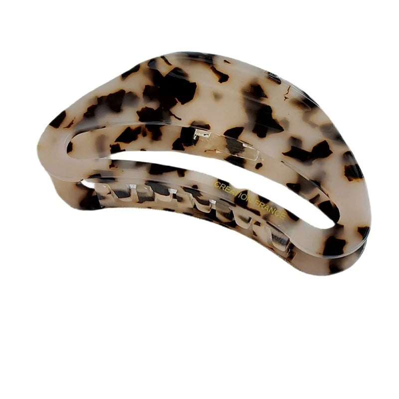 Large Hair Clip Banana for Hair Clamps Ladies Clip Barrette Hairpins for A Woman Hair close-up view