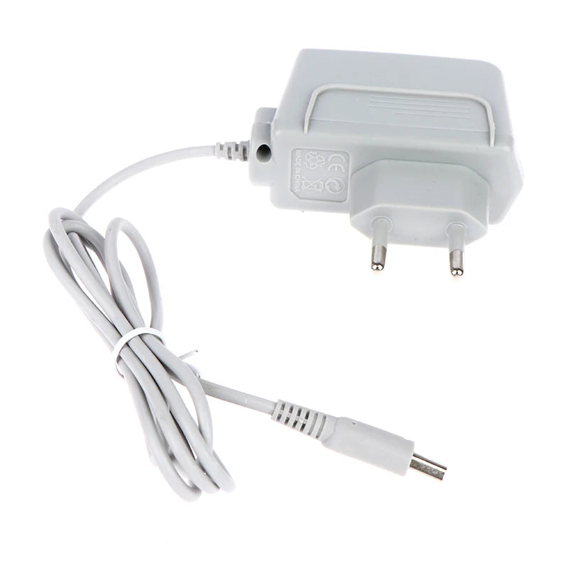 For Nintendo AC Adapter EU Plug Charger 100V-240V Power Adapter For XL 2DS 3DS DS DSI close-up view