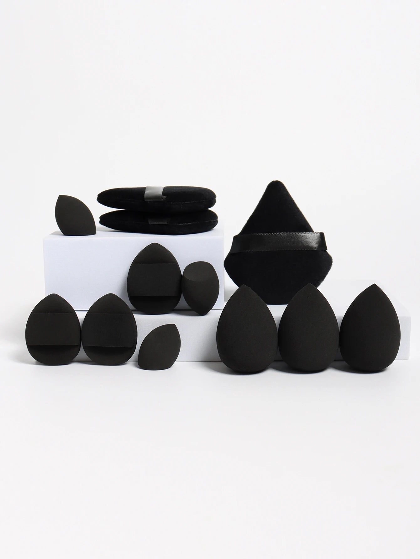 12-Piece All-Purpose Makeup Sponge Set, Made of 3 Loose Powder Puffs, 3 Mini Air Cushi close-up view