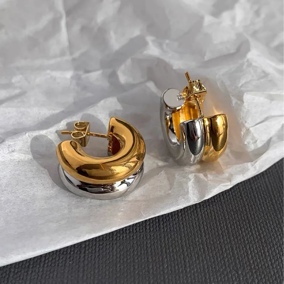 CARLIDANA Connected Double Ring CC Shape Gold Earrings | Stainless Steel PVD Gold P additional angle