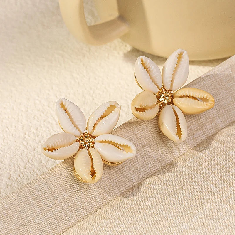 Bohemia Shell Stud Earring for Women Summer Beach Pearl Conch Drop Geometric Earring Girls Fashion W