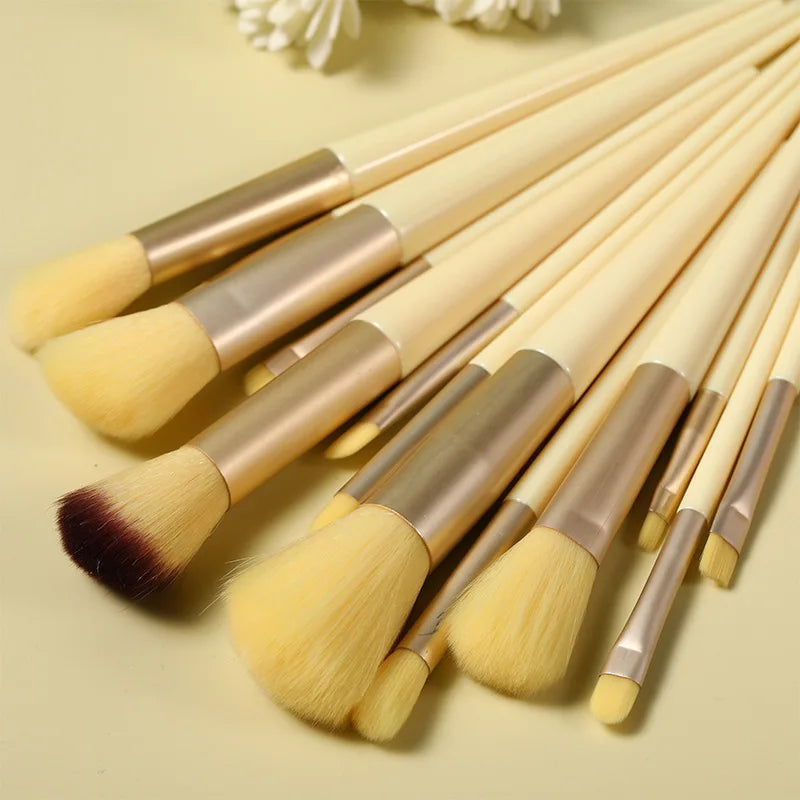 13 PCS Makeup Brushes Set Eye Shadow Foundation Women Cosmetic Brush Eyeshadow Blush B close-up view