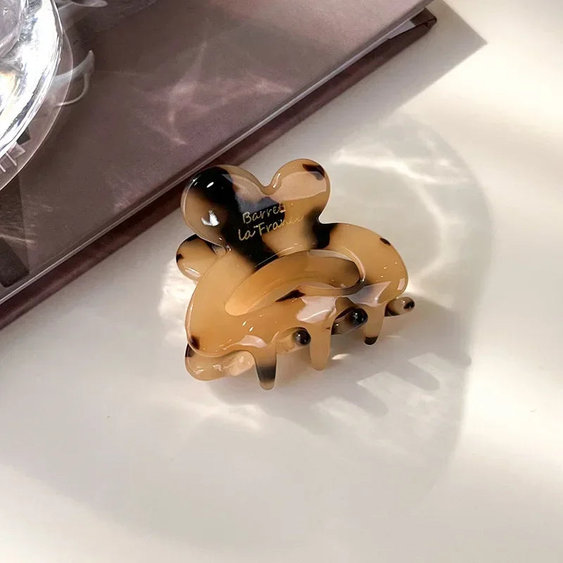 Fashion Hair Clips for Women Small Sweet Hair Claws Clip Geometric Cute Barrettes Cra lifestyle view