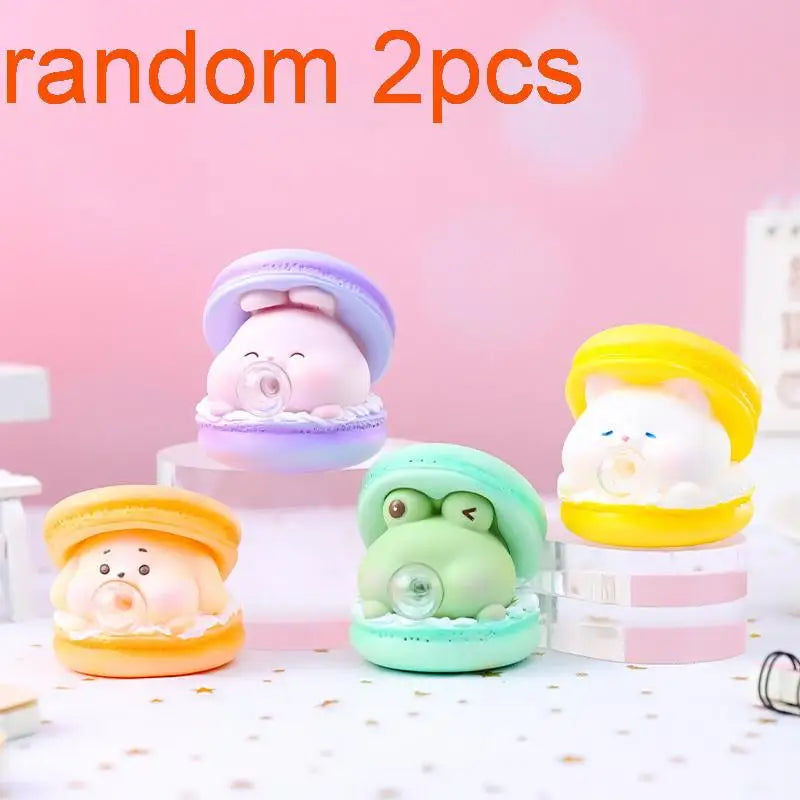 2Pcs Macaron Burger Bubble Blower Stress Relief Toys Creative Cartoon Pinch Office Or alternate view
