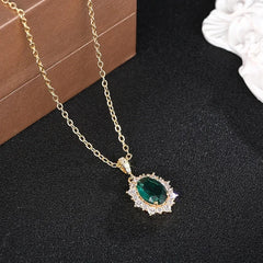 Huitan Sunflower Design Pendant Necklace with Green Cubic Zirconia Luxury Trendy Women A detail view