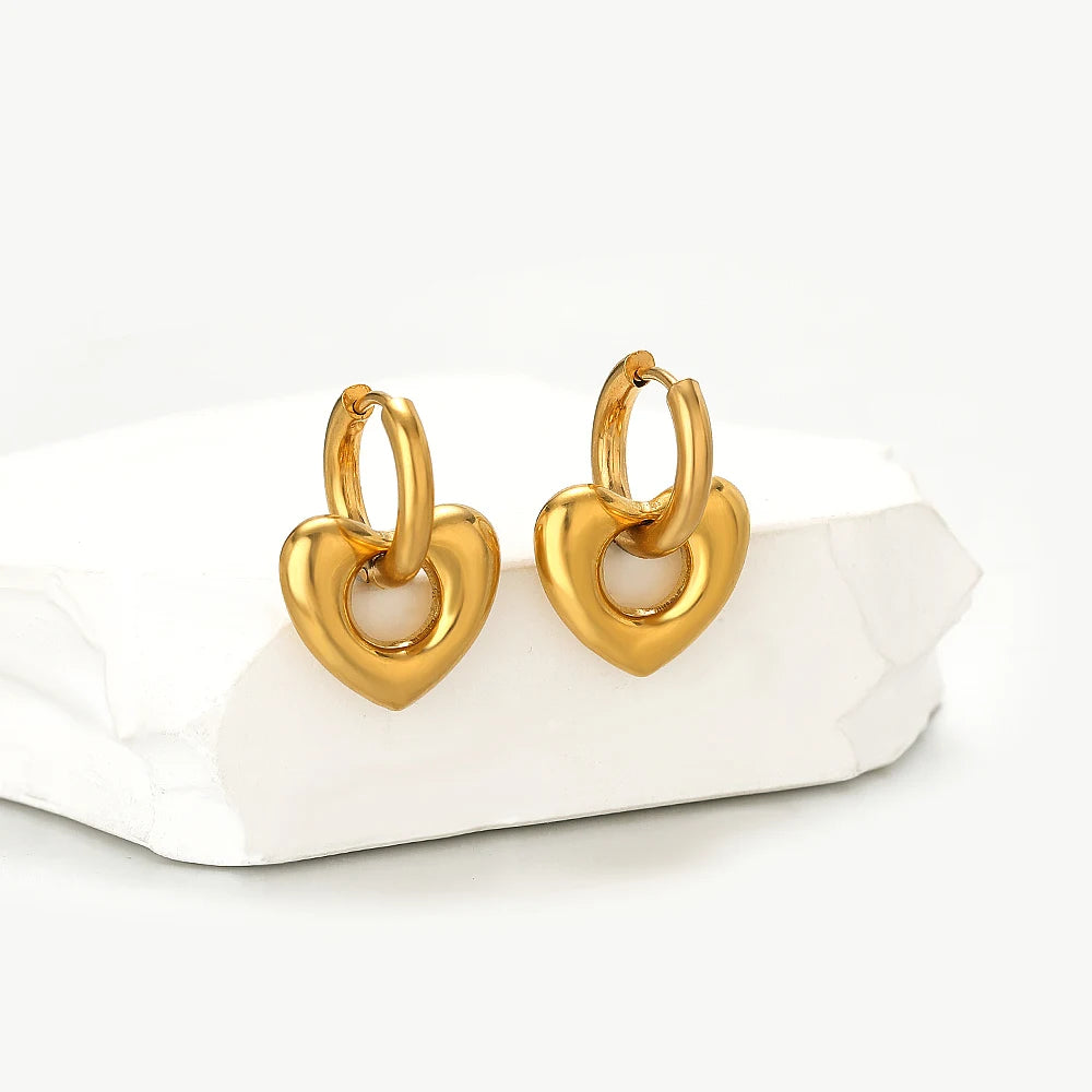 10pcs 18K PVD Gold Plated Stainless Steel Hoop Earrings Women Earrings Men Punk Hipho lifestyle view
