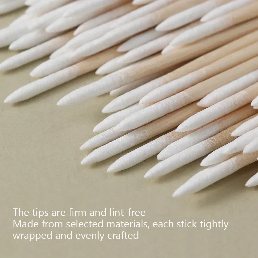 100Pcs Double-Ended Cotton Swabs Fine Pointed Tips for Nail Art Makeup Eyeliner Correc close-up view