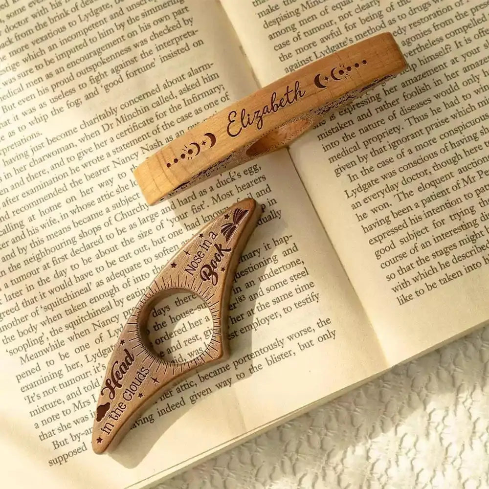 Personalized Book Page Holder, Custom Thumb Book Page Holder for Reading, Bookish Gift close-up view