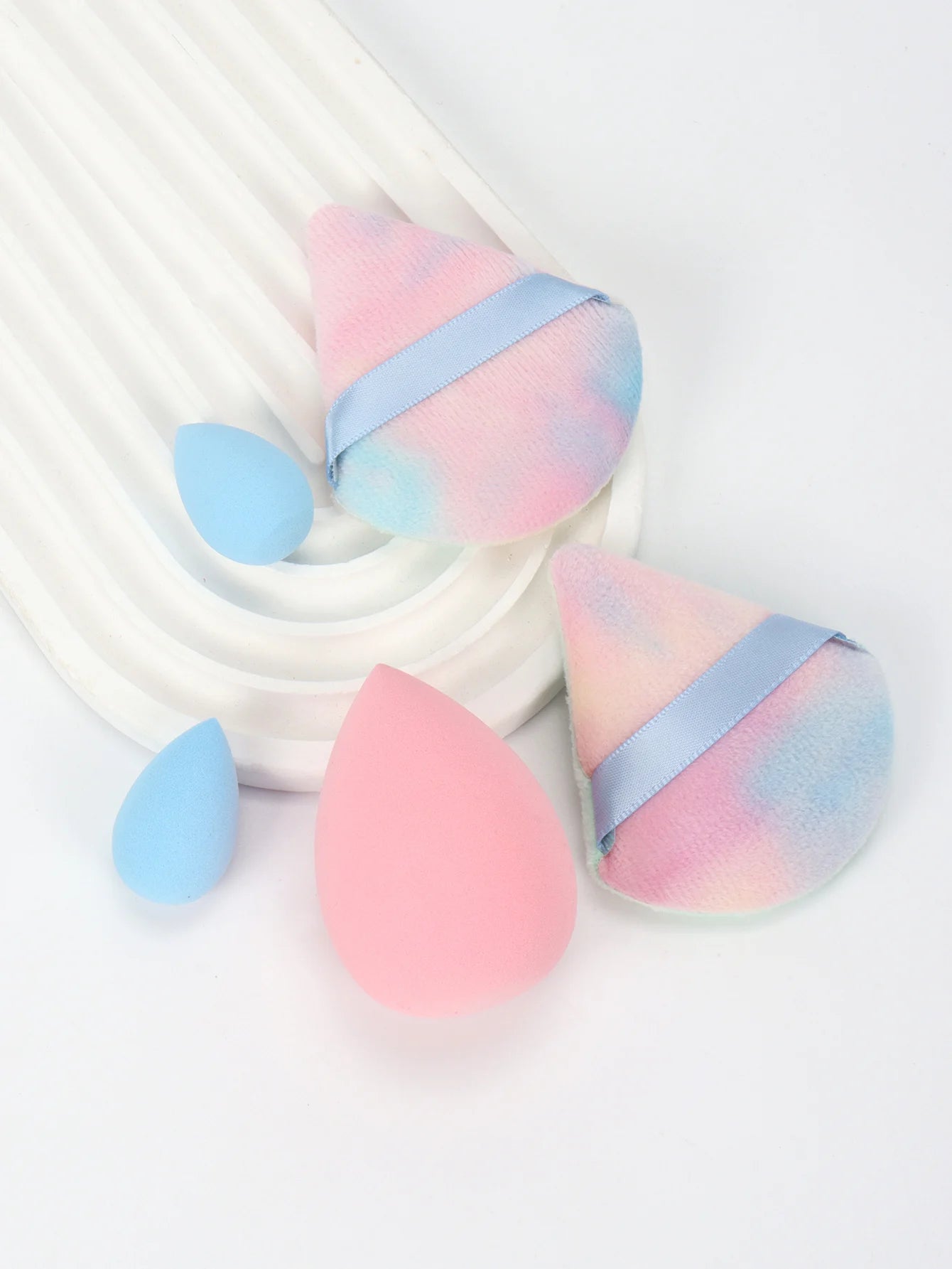 5Pcs Professional Makeup Sponge Set | Soft Polyurethane Foundation Blenders for Flawl lifestyle view