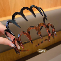 2 Red Hair Clips with Teeth Anti-Slip Daily Hair Accessories detail view