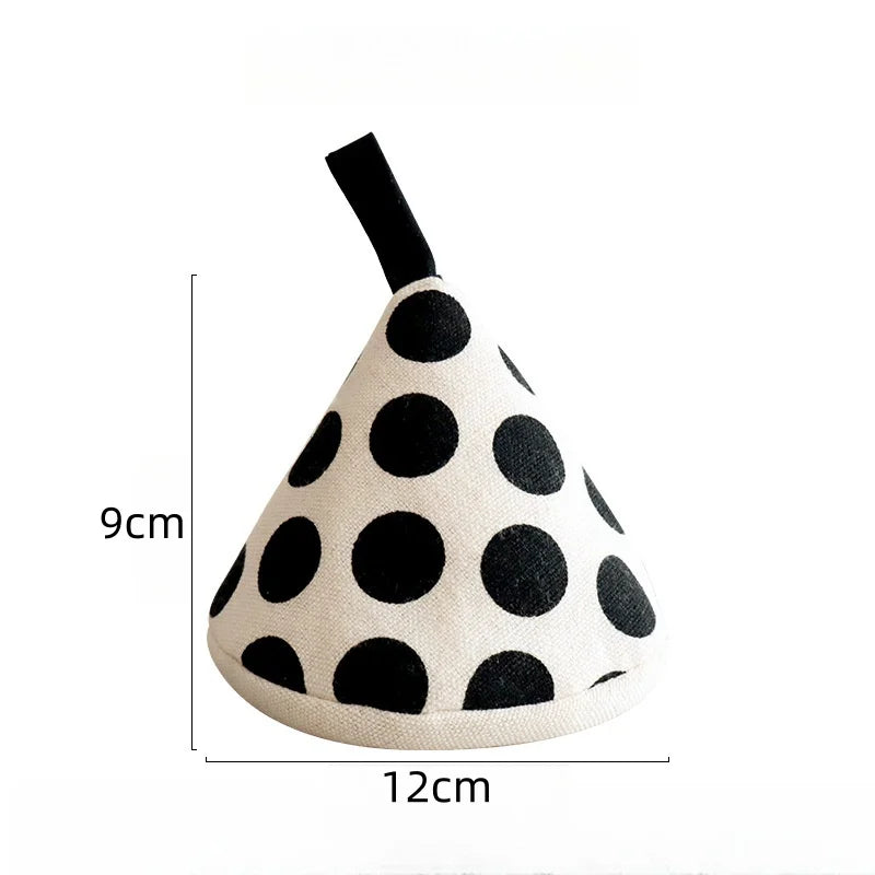 Triangle Pot Handle Cover | Non Slip Heat Insulation Glove for Pots and Pans alternate view