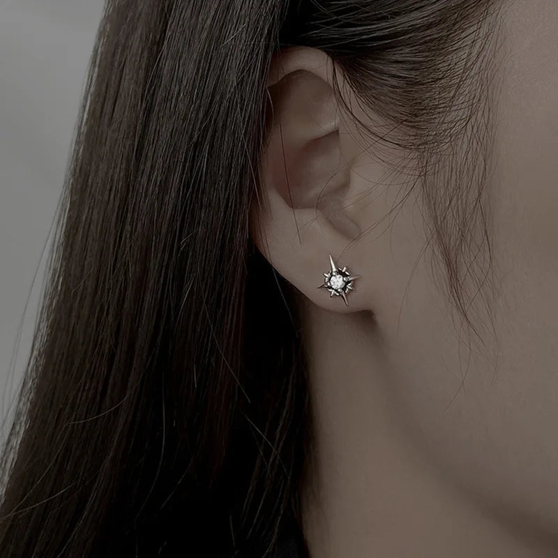 1Pair Zircon Star Magnet Ear Clip Stud Earrings for Men Women Couple Without Ear Hole alternate view