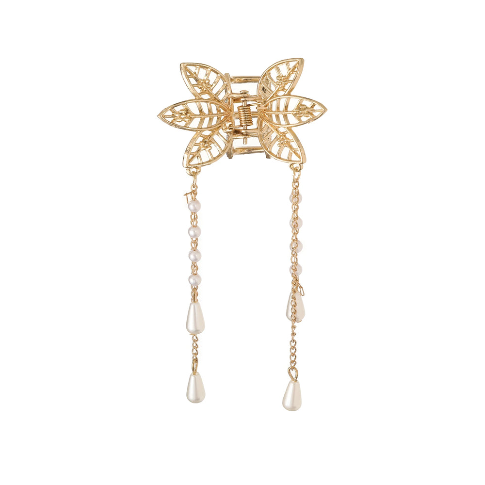 AWAYTR Shark Crab Clips Girls Hairpin Hair Accessories Korean Women Simple Hair Claw C close-up view