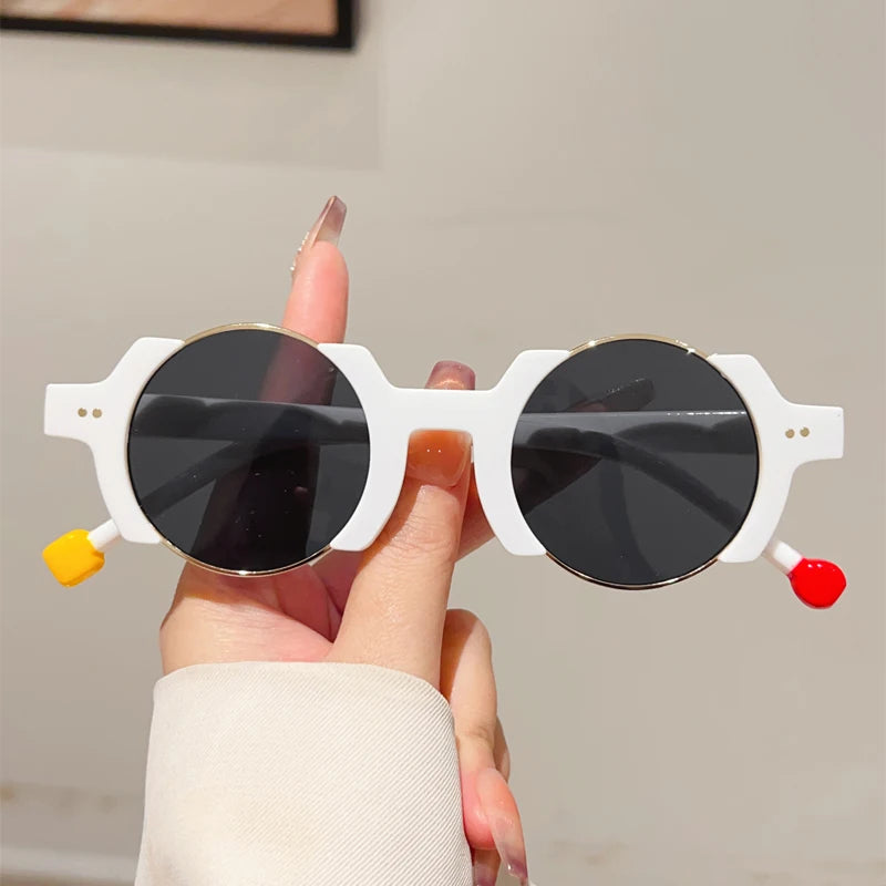 KAMMPT Round Sunglasses Men 2025 close-up view