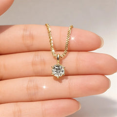 [Shining Protagonist] Synthetic Zirconia Necklace for Women | 316 Stainless Steel Collar detail view