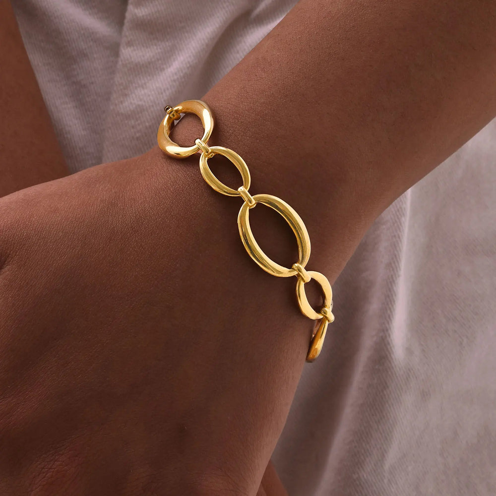 Elliptical Chain Bracelet for Women | Handmade Stainless Steel Jewelry detail view