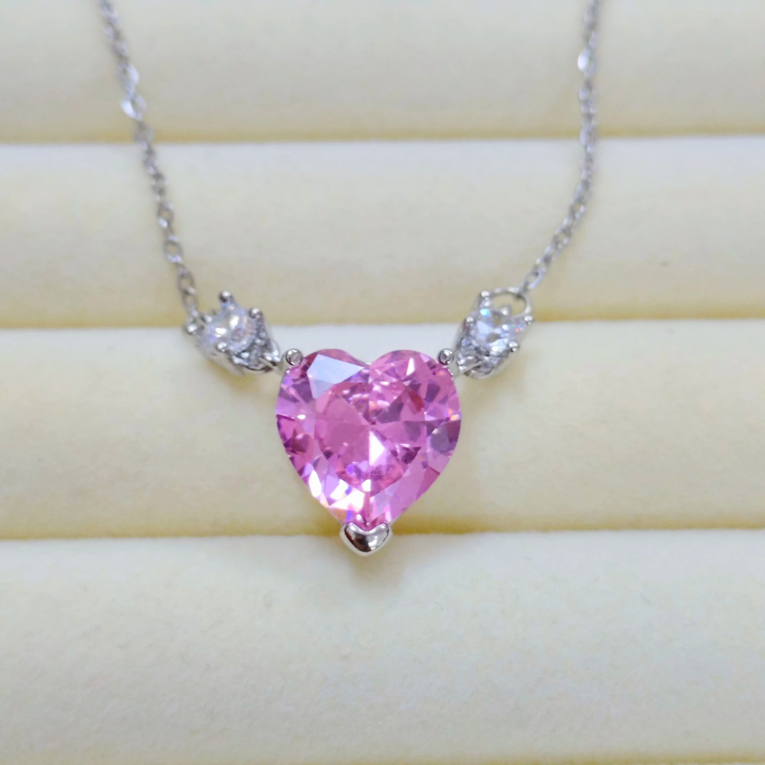 Light Luxury 925 Sterling Silver Pink Diamond Love Zircon Pendant Niche Exquisite Lad lifestyle view