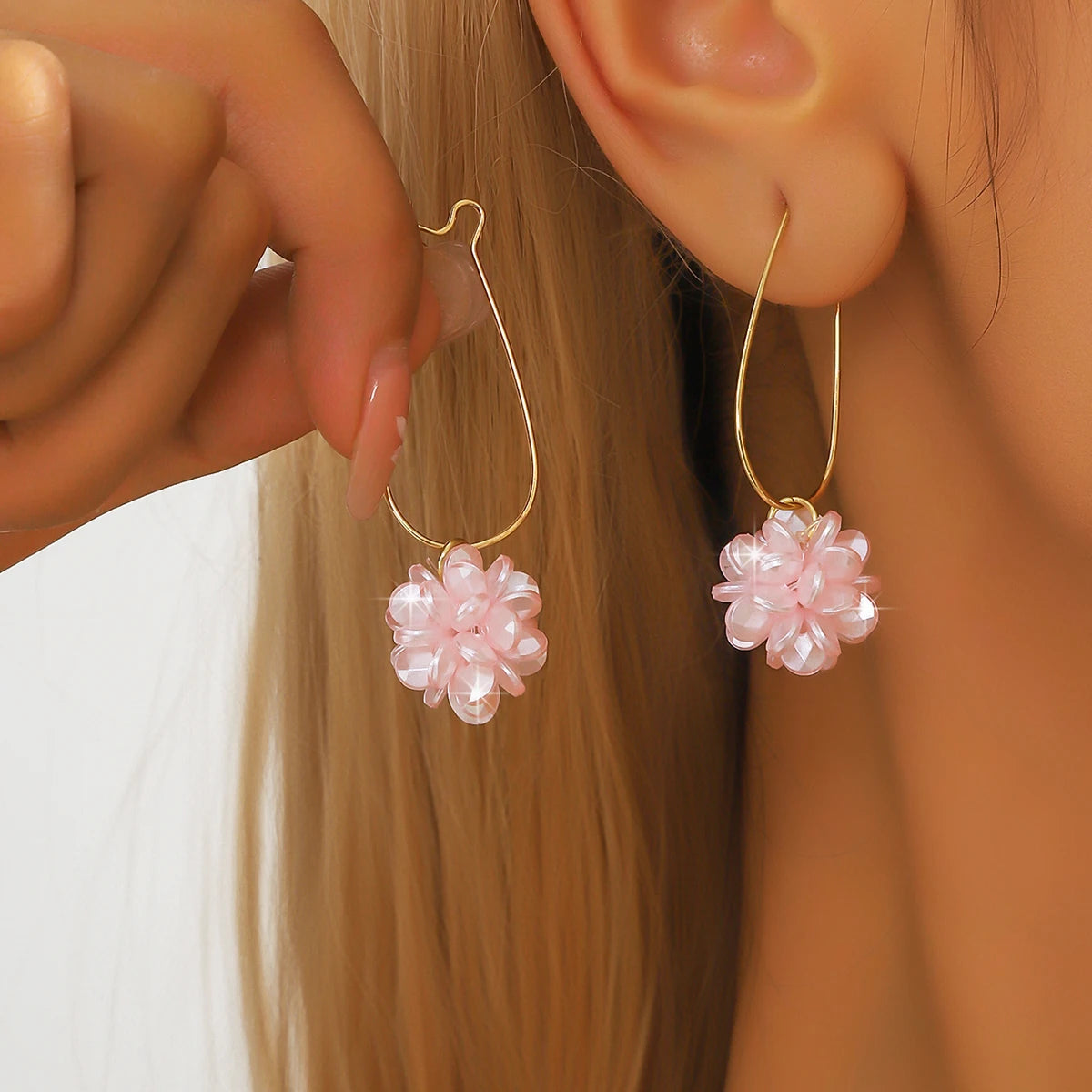 2PC Women's Fashion Trend DIY Pearl Petal Ball Earrings Outdoor Travel Carnival Ban additional angle
