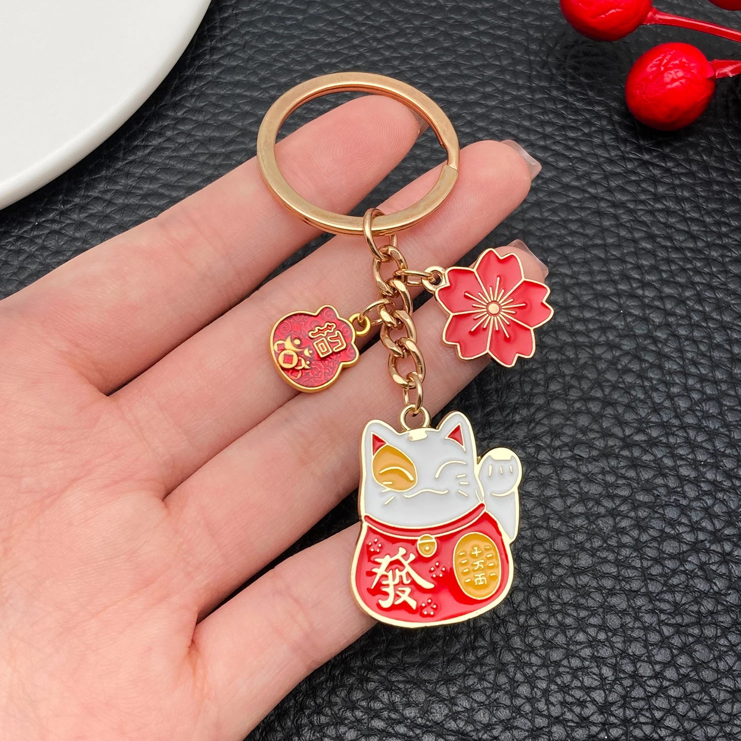 Japanese Maneki-neko (Lucky Cat) Keychain, Japanese Style Koi Fish Car Key Pendant, Crea detail view