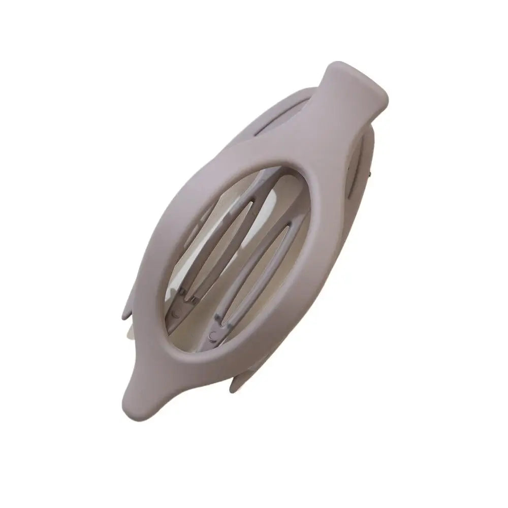 Grote Plastic Haarklauw Clip Matte Kleur Haarklemmen Grip Holte Ovale Geometrische Bar close-up view