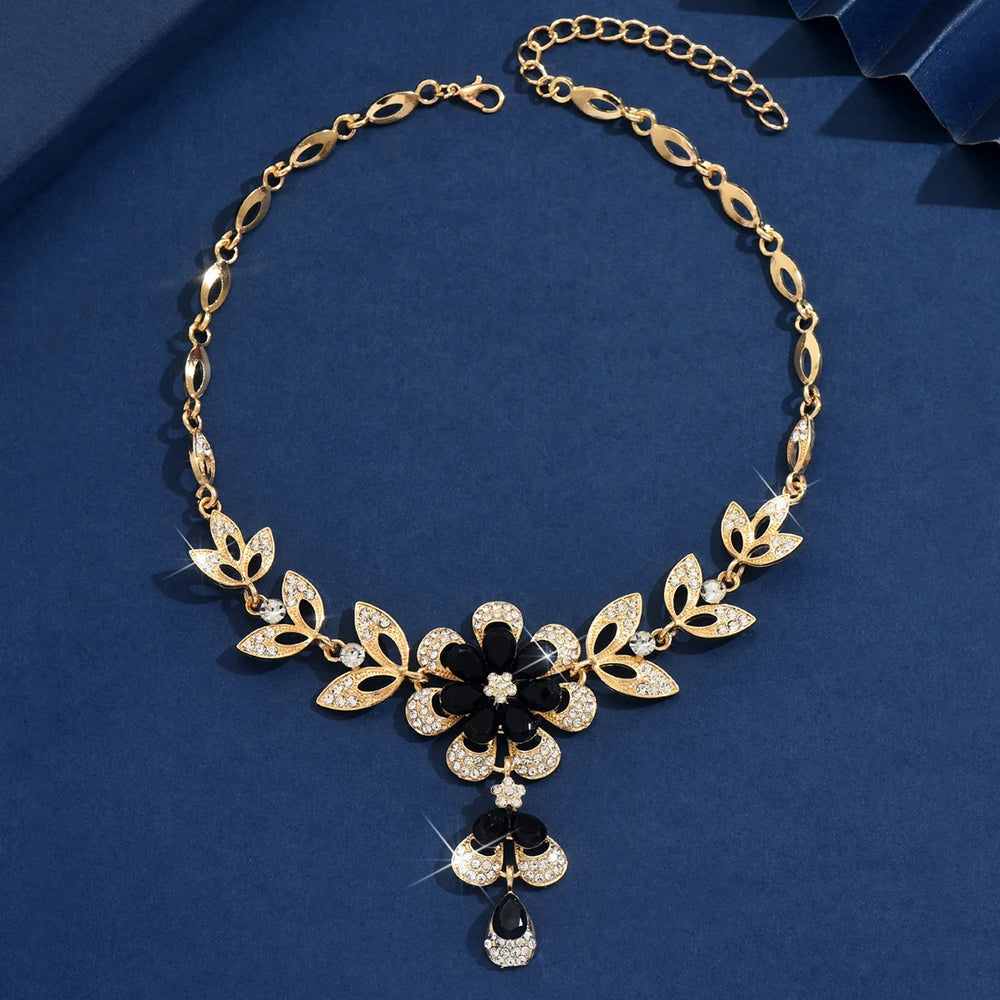 High end, stylish flower design necklace and jewelry suitable for dates, parties, and Mo detail view