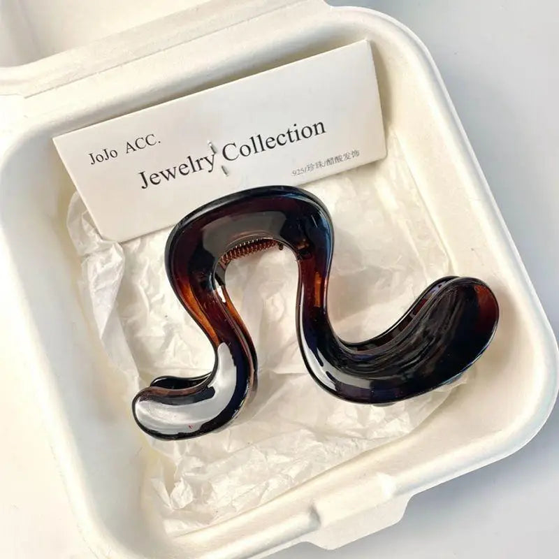 ⚑Korean Simple Matte Hair Clips Retro Geometric Claw Clips Elegant Premium Half-Up Hair Clips Shark Clip