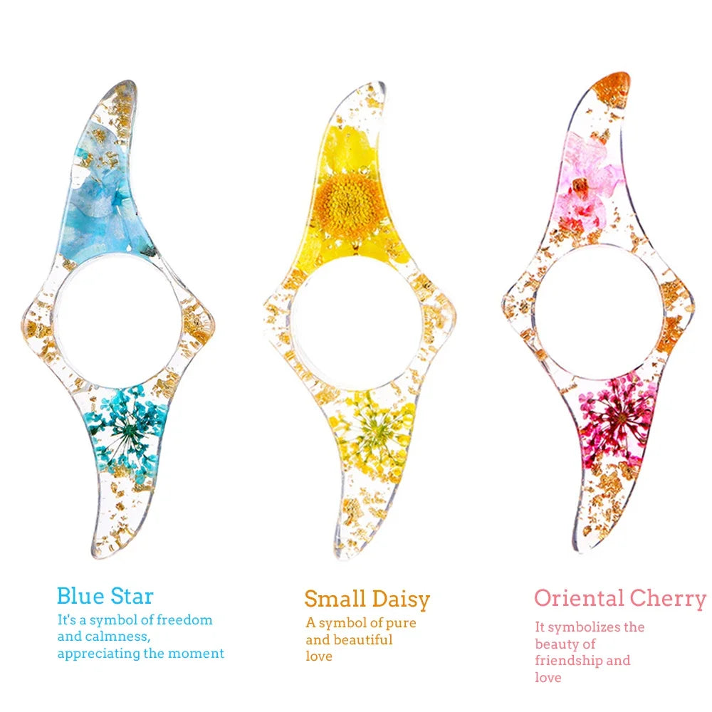 Exquisite Dried Flowers Thumb Book Support Book Page Holder Reading Aid Convenient Bo lifestyle view