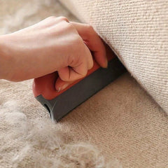 Effective Pet Hair Remover Brush for Dogs & Cats Gentle Fur Shaving Cleaning Brush Neat detail view