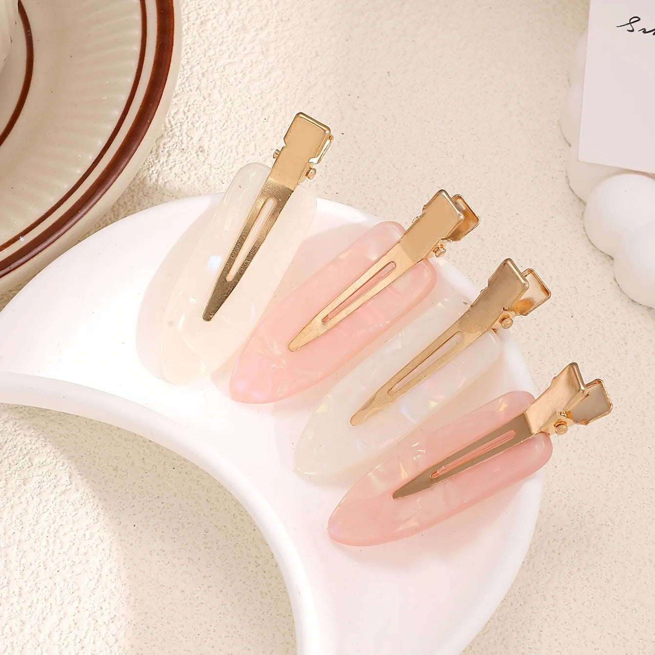 2/4pcs Elegant Mermaid Pink and White Seamless Adhesive Hair Clips for Women's Bangs and Makeup, Hair Accessoires, Hair Clip
