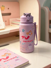 1 Piece 500ml (19 fl oz) Cartoon Printed Straw Cup, Summer Plastic Water Bottle, BPA F close-up view