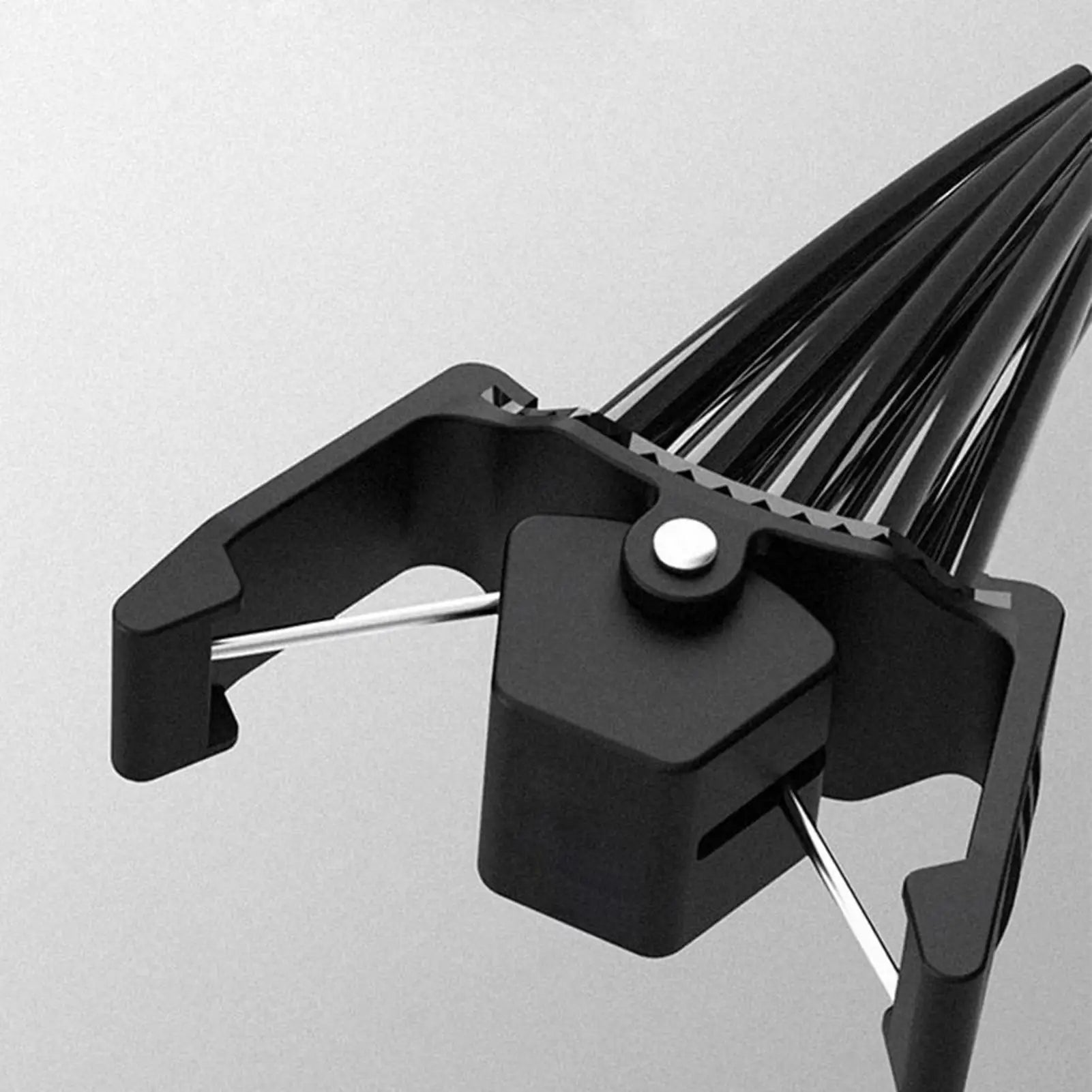 Root Clips Easy Hair Root Volume Tool Hairpin Curling Bang Instant Hair Roots Curling lifestyle view
