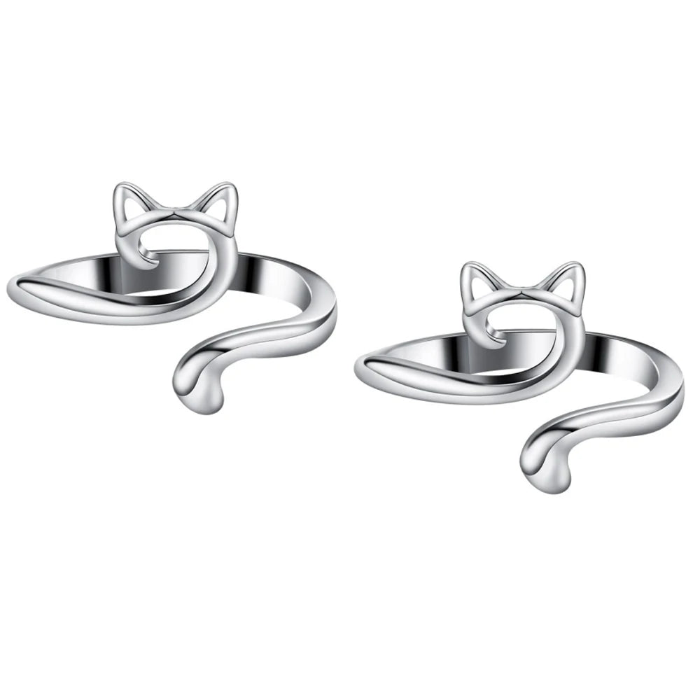 2pcs Adjustable Knitting Crochet Loop Ring Knittied Yarn Guide Finger Faster Holder Th close-up view