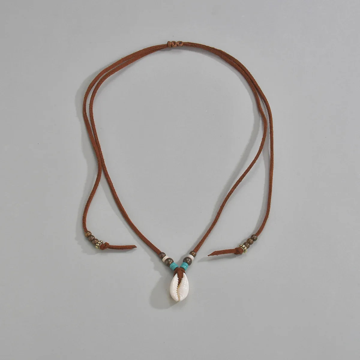 Simulation Shell Pendant Clavicle Necklaces For Women Waterproof Brown Rope Chain Shor close-up view