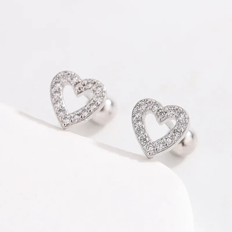 Luxury Golden Heart Earrings Small Exquisite Elegant Clip-On Earrings For Women Tragu alternate view